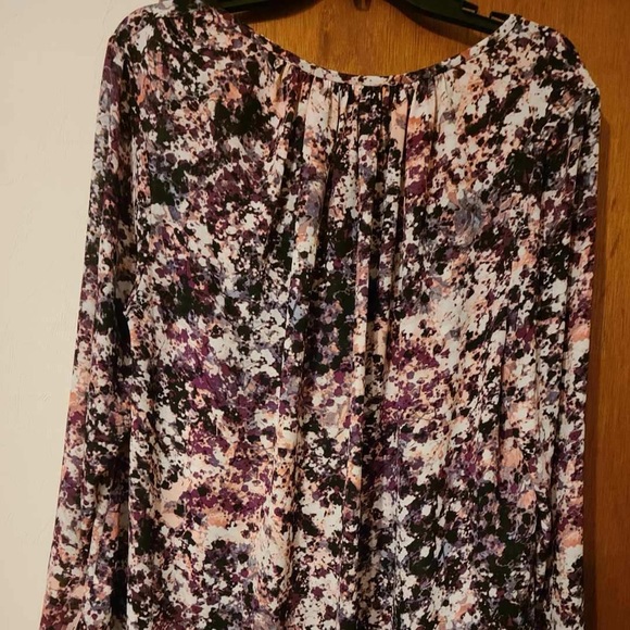 High & Low Blouse - Picture 2 of 2